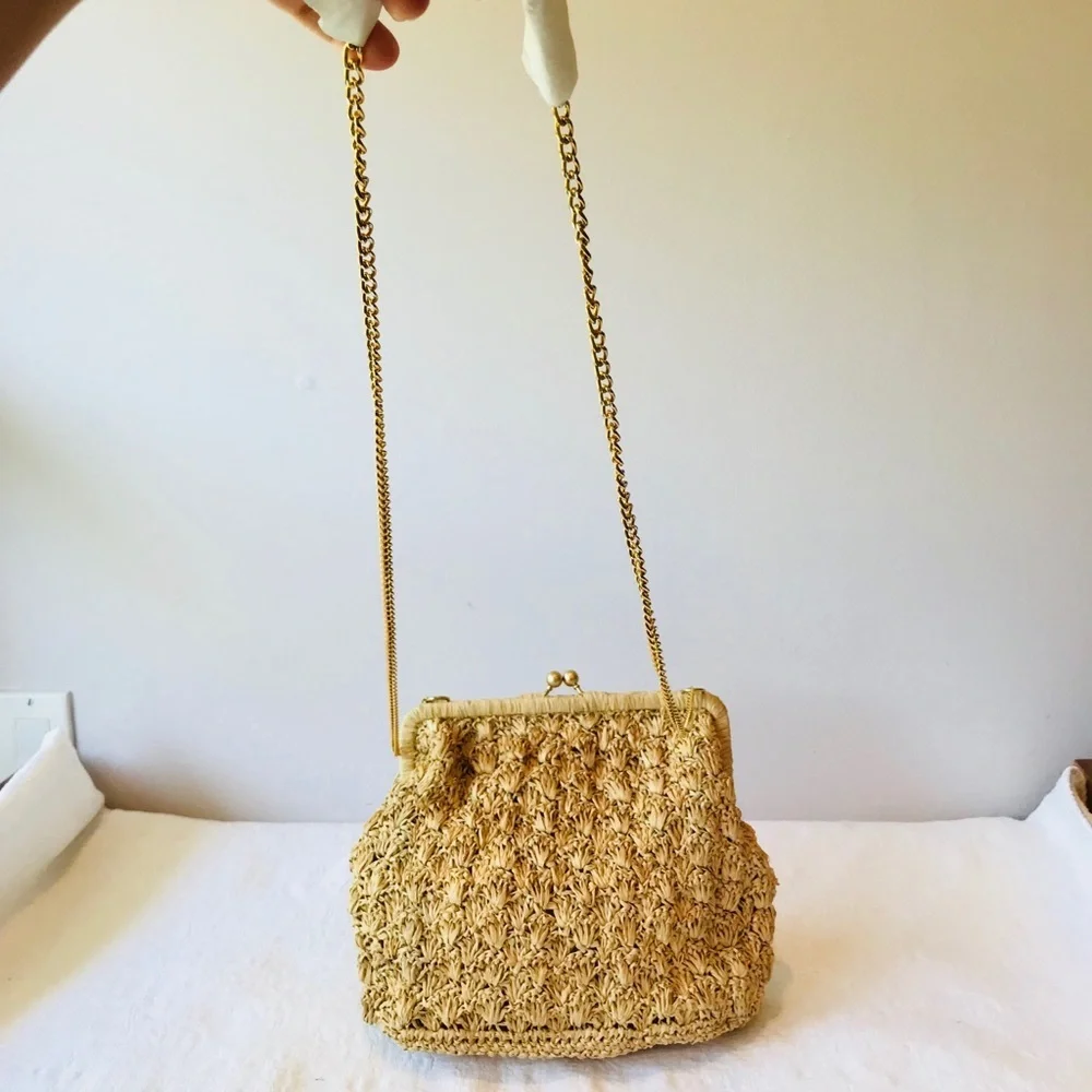 Adorable Soft Knit Handmade Handbag - Picture 3 of 8